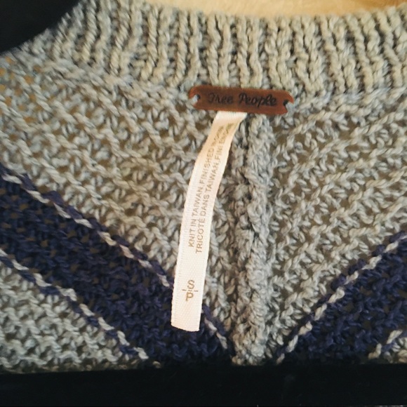 Free People Sweater - Picture 2 of 4